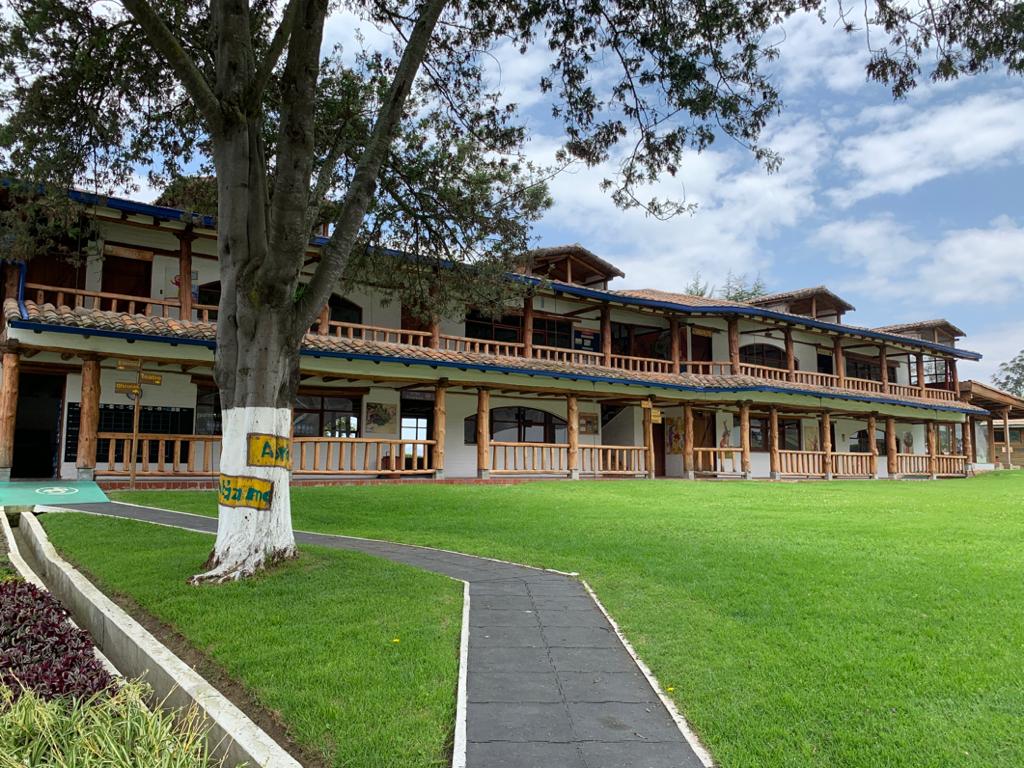 Fundacion Cecilia Rivadeneira
